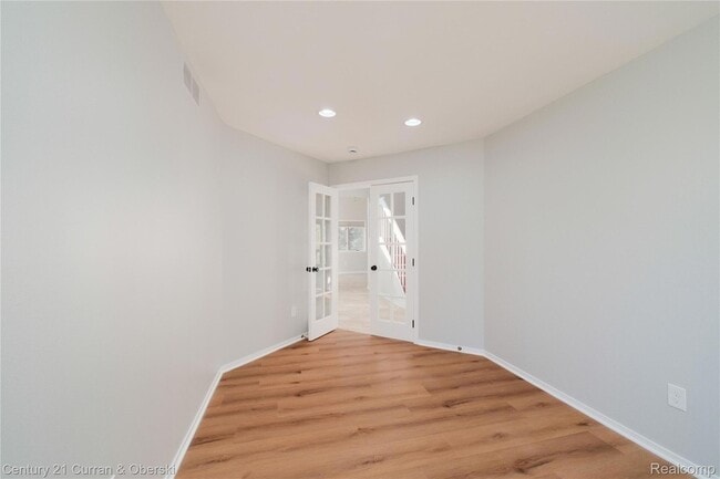 Building Photo - 1083 N Livernois Rd