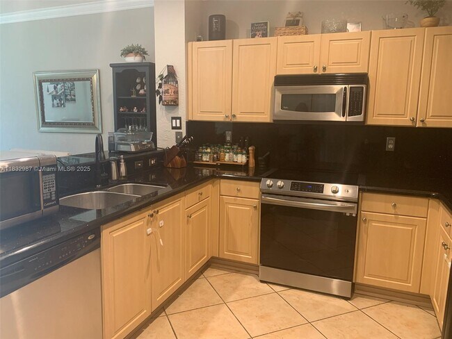 Building Photo - 6331 Landings Terrace