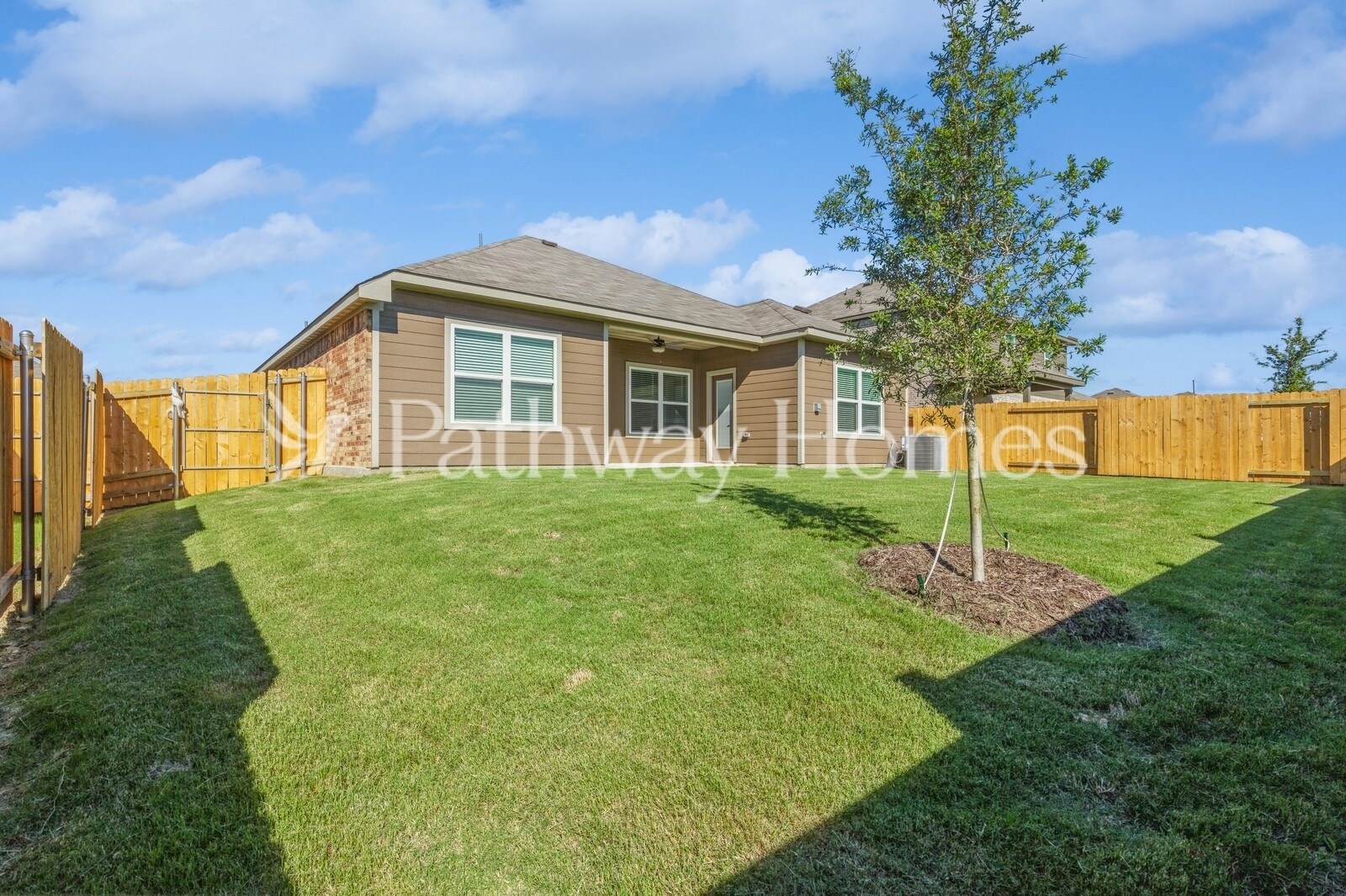 Building Photo - 1104 Sleepy Owl Ln