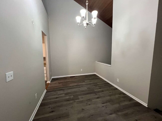 Building Photo - 2563 Terrace Trail