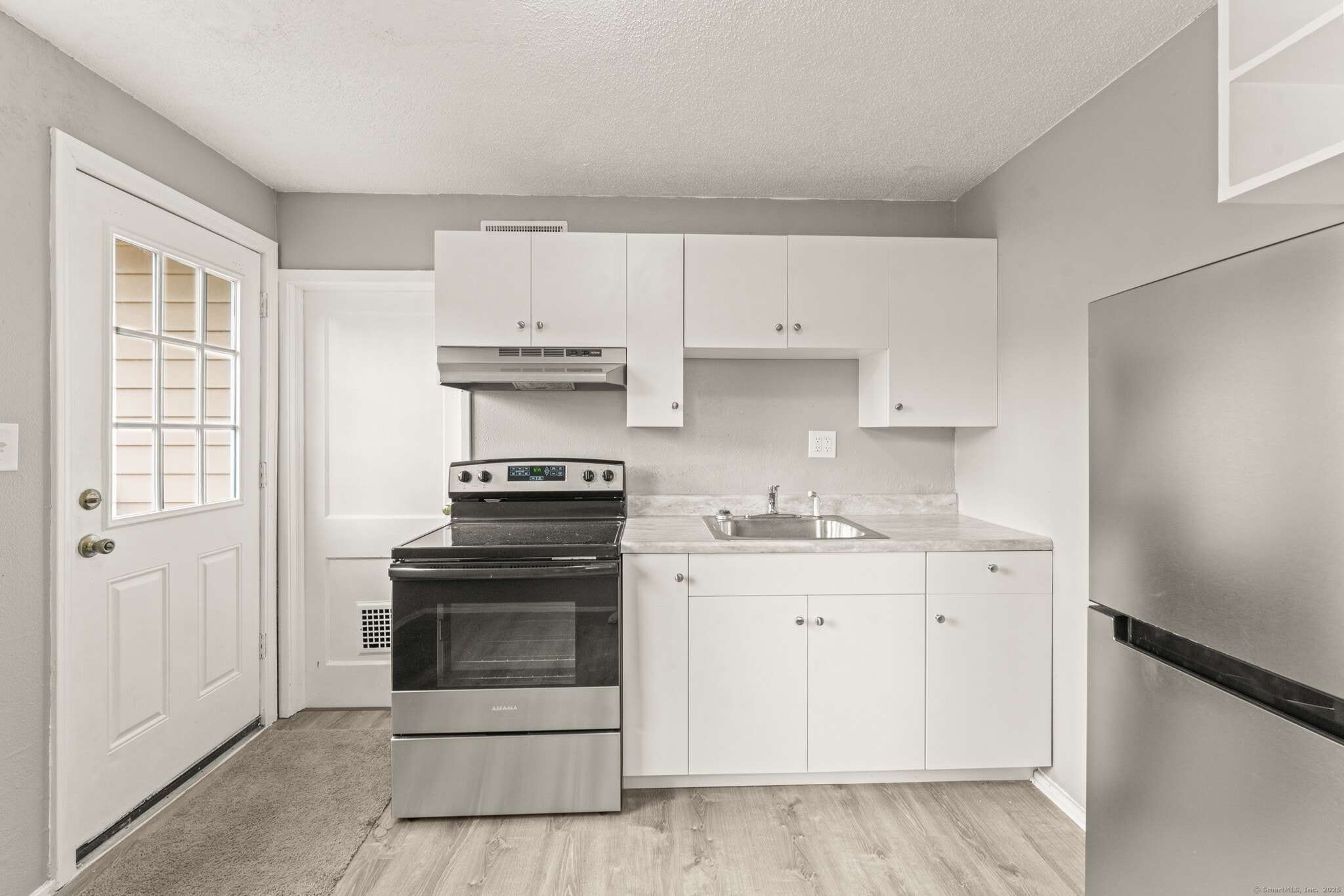 Kitchen - 103 Cannon Rd