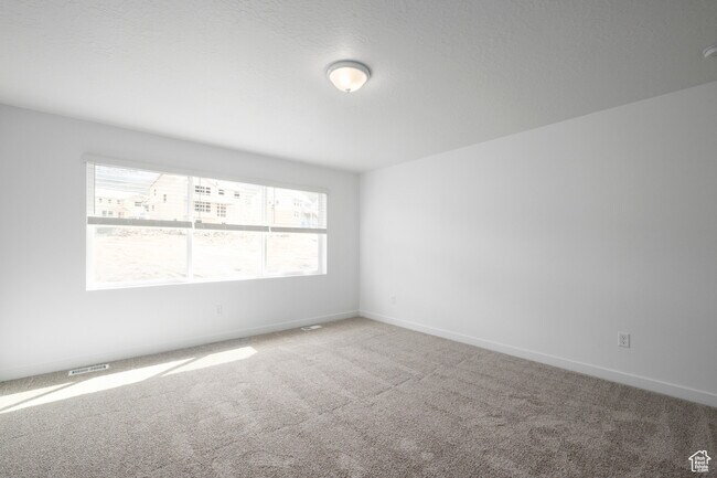 Building Photo - 2284 Wildwood Ln