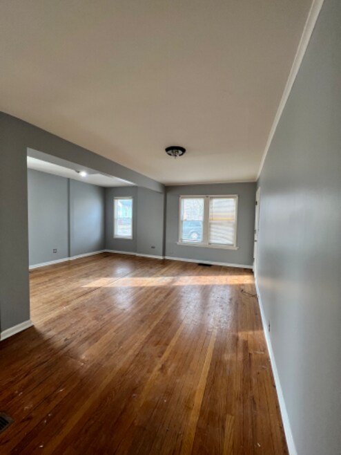 Building Photo - 8459 S Morgan St
