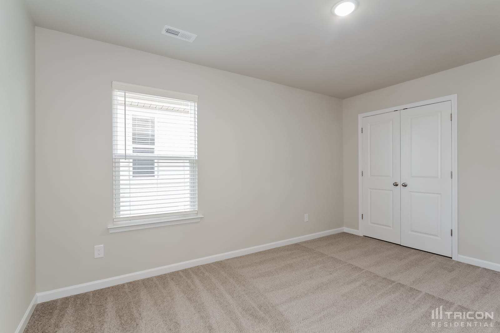 Building Photo - 123 Spring Knoll Dr