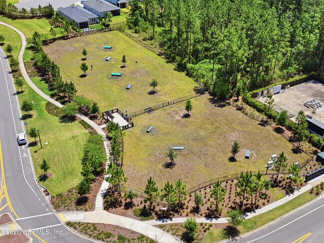 Building Photo - 75435 Sunberry Dr