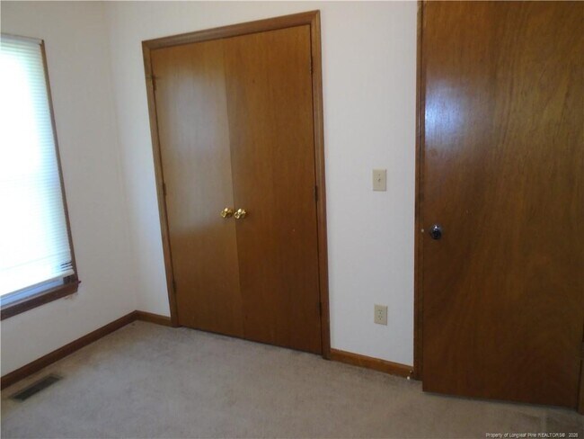 Building Photo - 921 Glen Reilly Dr