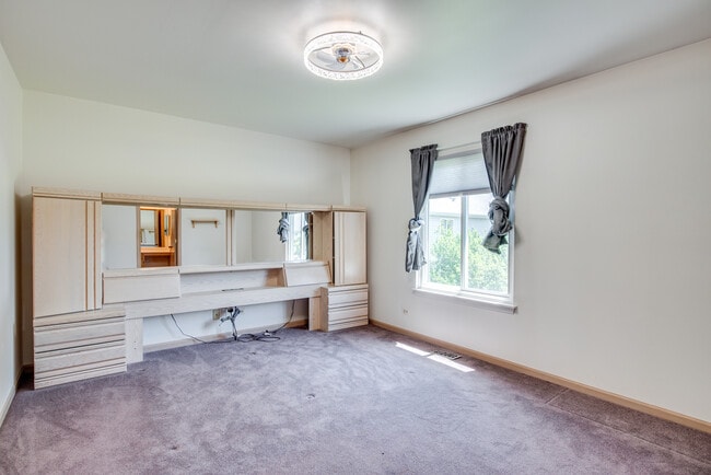 Building Photo - 1216 Arapaho Ct