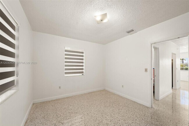 Building Photo - 3211 NW 13th Terrace