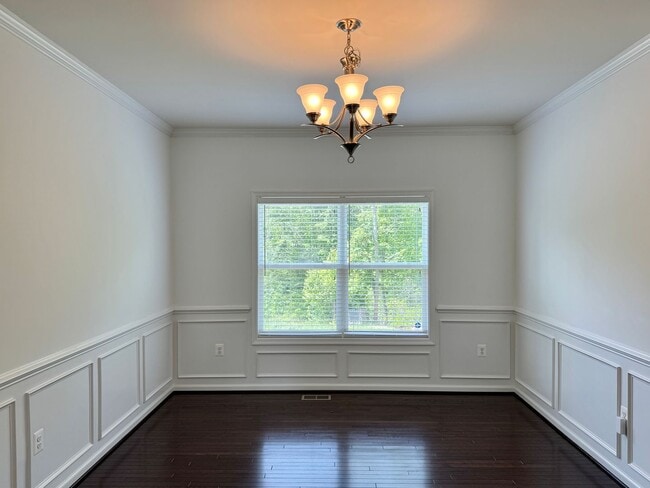 Building Photo - CLOSE TO BROOKE POINT VRE - LARGE ACREAGE HOME - STAFFORD- BASEMENT KITCHENETTE