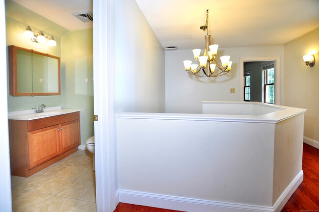 Building Photo - 64 Oak Ridge Dr