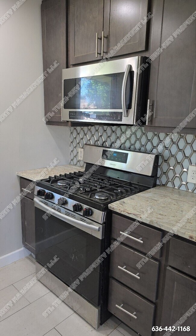 Building Photo - 9414 Altonwood Dr