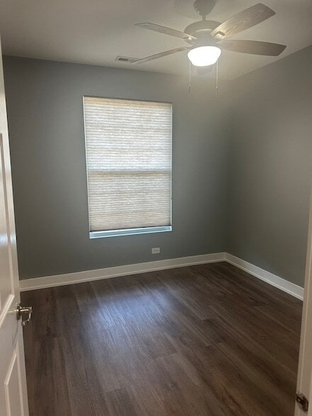 Building Photo - 10201 Mulberry Ln