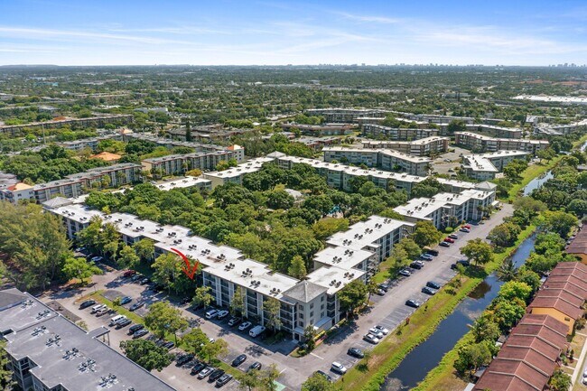 Building Photo - 2900 NW 48th Terrace