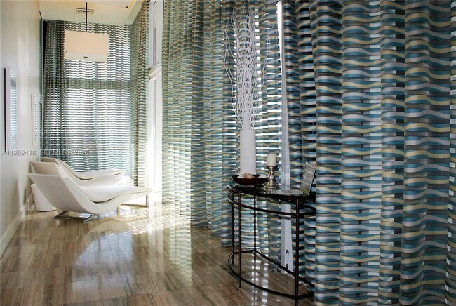 Building Photo - 50 Biscayne Blvd