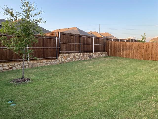 Building Photo - 9809 Autumn Leaves Ln