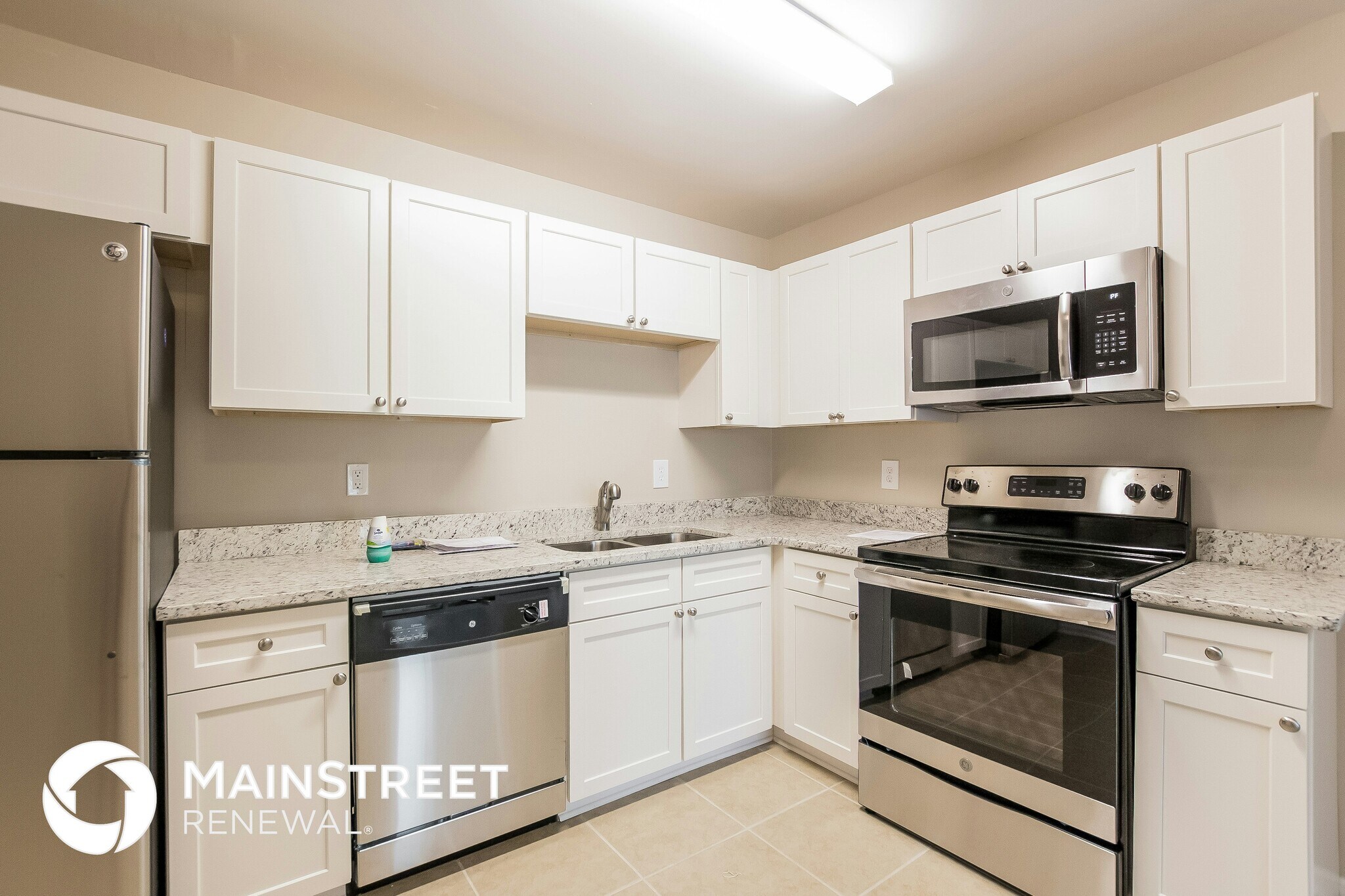 Building Photo - 4000 Evelyn Dr