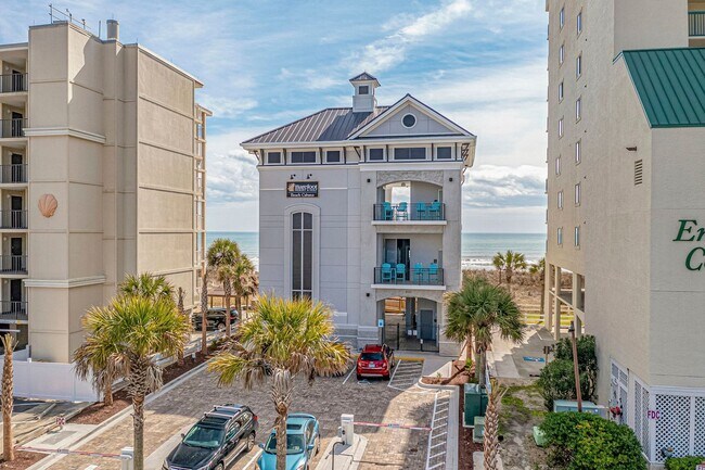 Building Photo - Spacious 3BR/3BA Coastal Retreat at Harbour Pointe – Utilities Included!