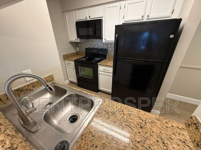 Building Photo - 4645 Cason Cove Dr