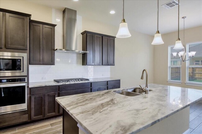 Building Photo - 3750 E Palm Valley Blvd