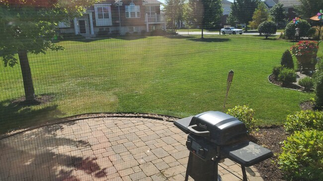 Building Photo - 1034 Ravendale Ct