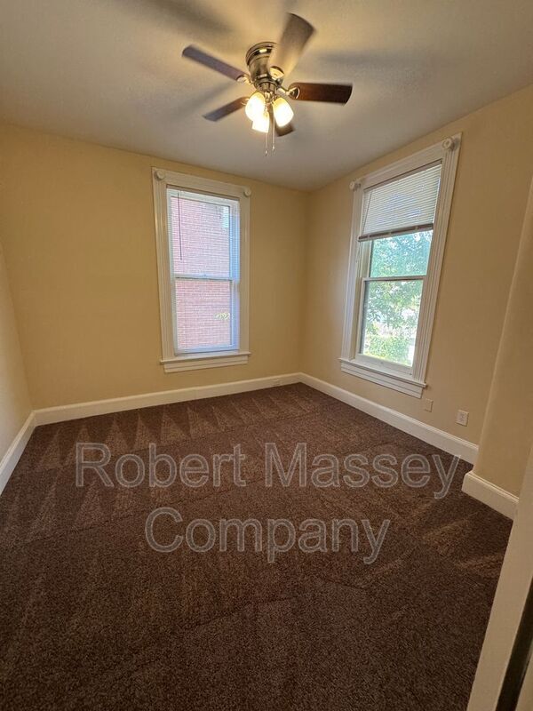 Building Photo - 1271 Cherokee Rd