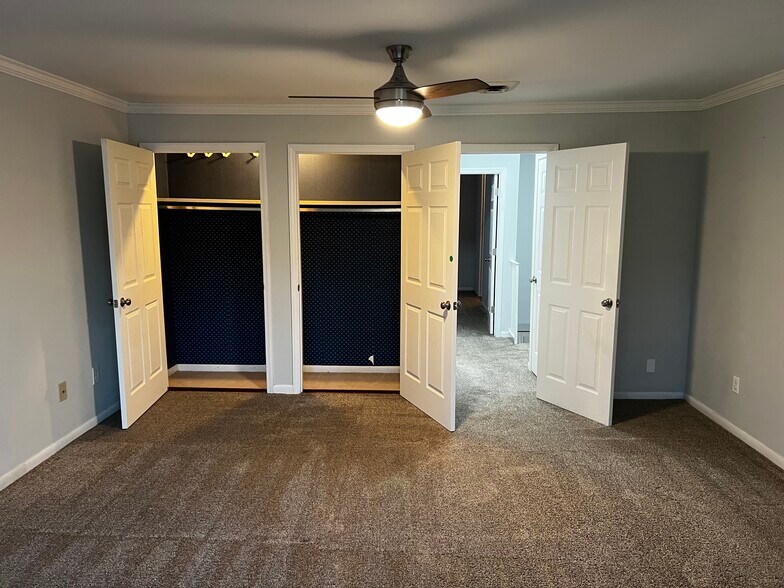 Building Photo - 301 Harbor Heights Dr