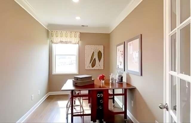 Building Photo - 5325 Chesire Ct