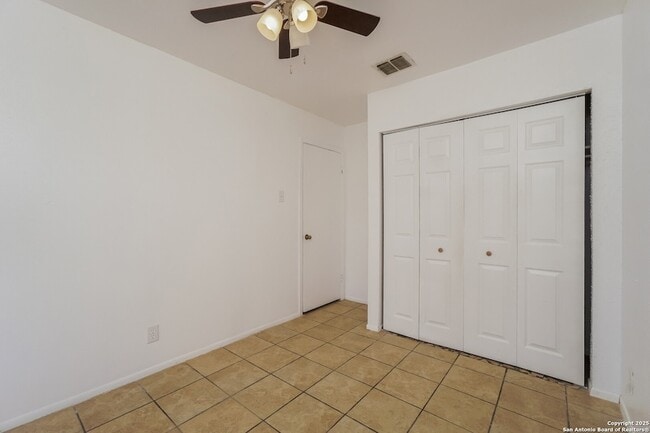 Building Photo - 5916 Mission Sunrise