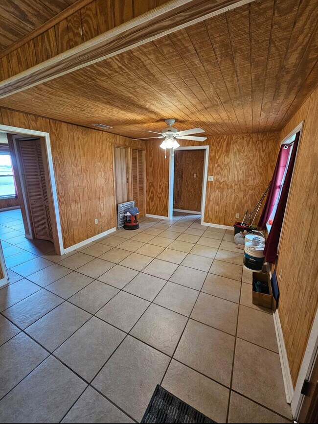 Building Photo - 1229 Co Rd 420