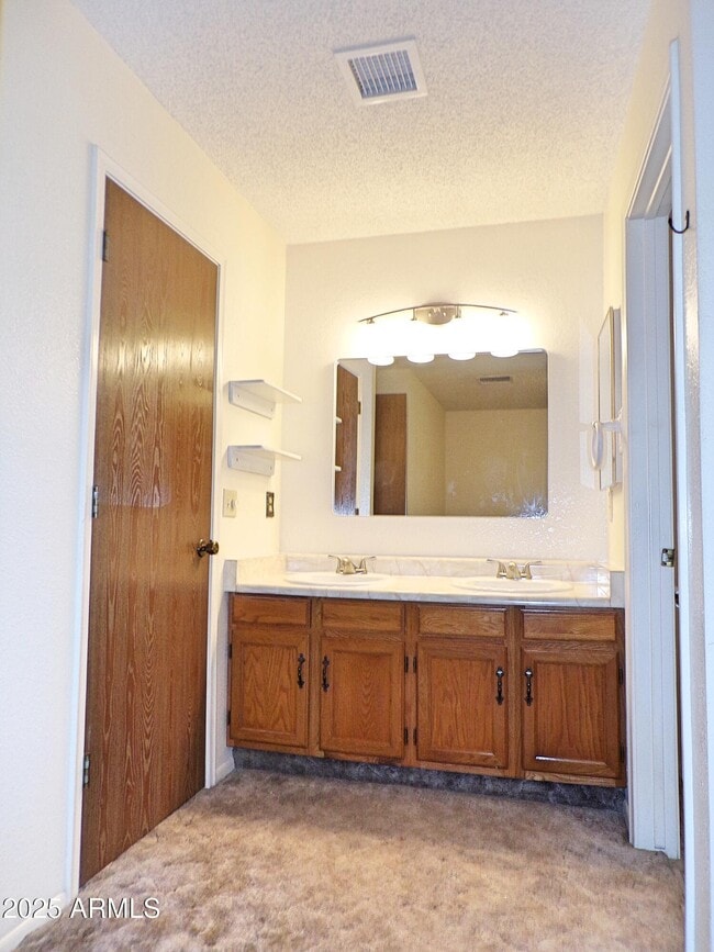 Building Photo - 3448 E Bluebird Dr