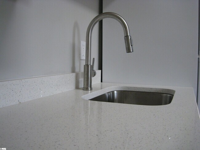 Building Photo - 1 Bollinger St