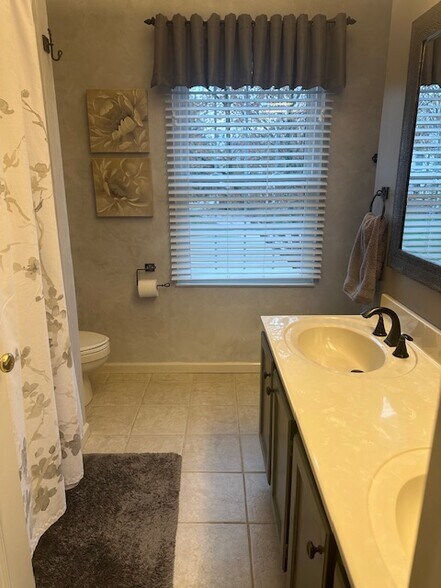 Guest Bath - 411 Lundy Ct