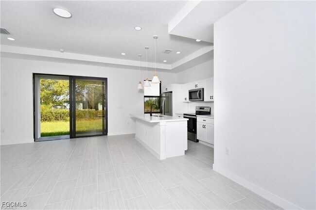 Building Photo - 2810 64th St W
