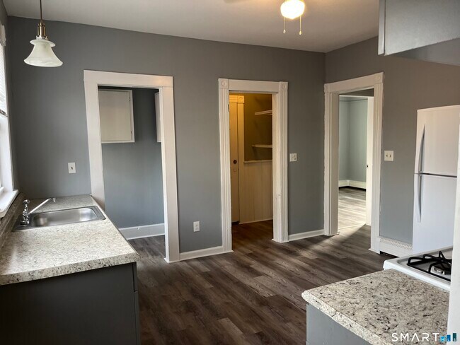 Building Photo - 2449 North Ave