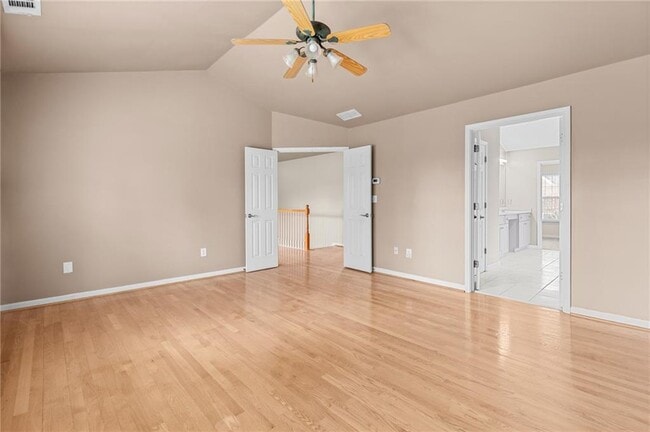 Building Photo - 2030 Brook Meadow Dr