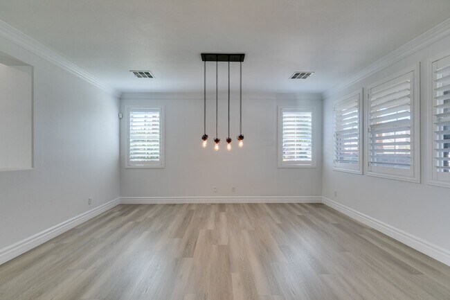 Building Photo - 4104 Freel Peak Ct