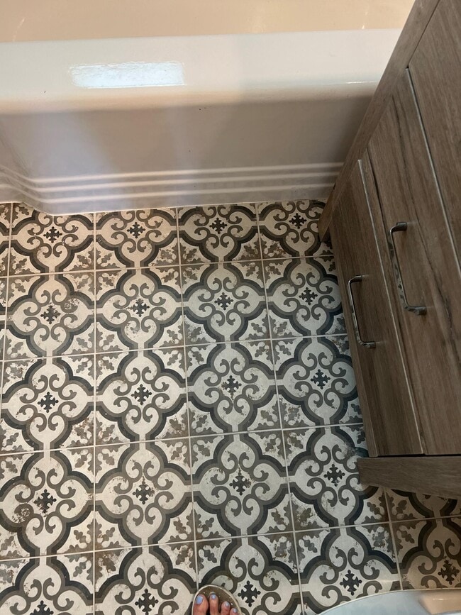 Building Photo - 515 N 7th St