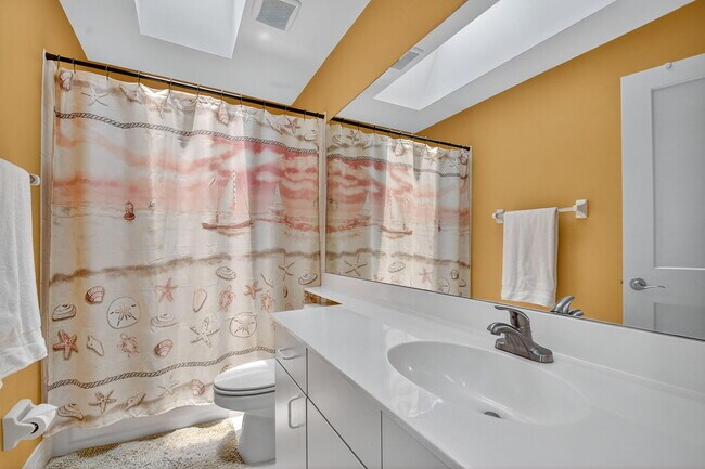 Building Photo - 7362 Ashley Shores Cir