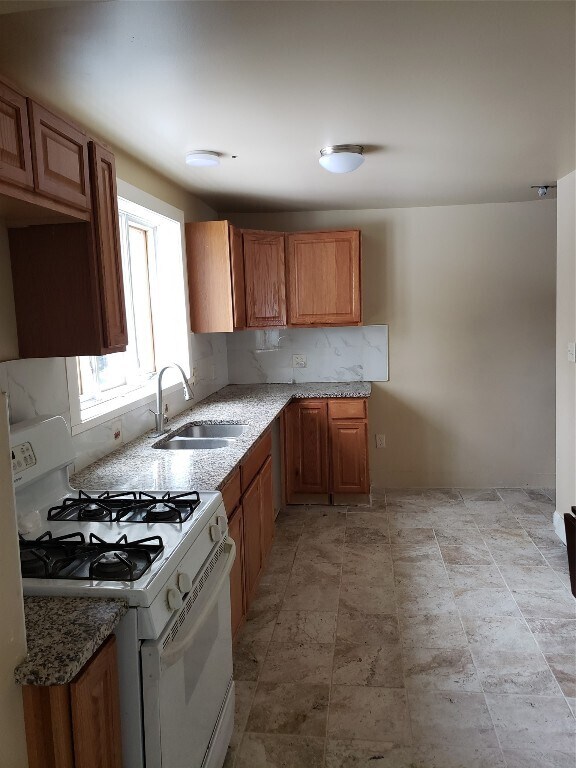 Building Photo - 106 Madison Ave