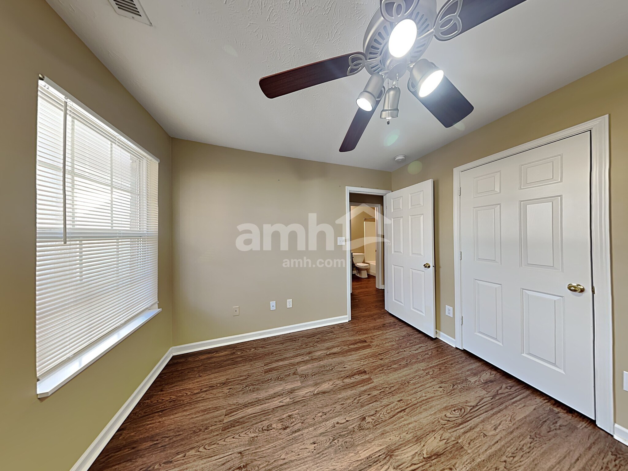 Building Photo - 12305 Driftstone Dr