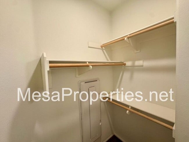 Building Photo - 7462 Solstice Pl