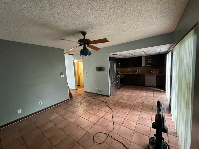 Building Photo - 11413 SW 110th Ln