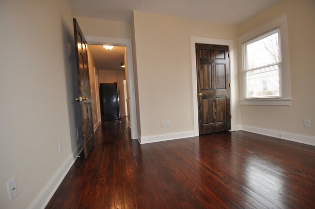 Building Photo - Walk to UK - Pre Leasing Now for the Fall Semester 2026