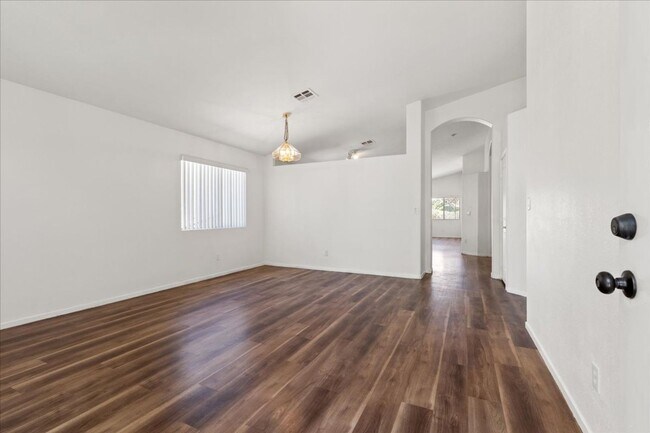Building Photo - Summerlin North Amazing 3 Bedroom Home wit...