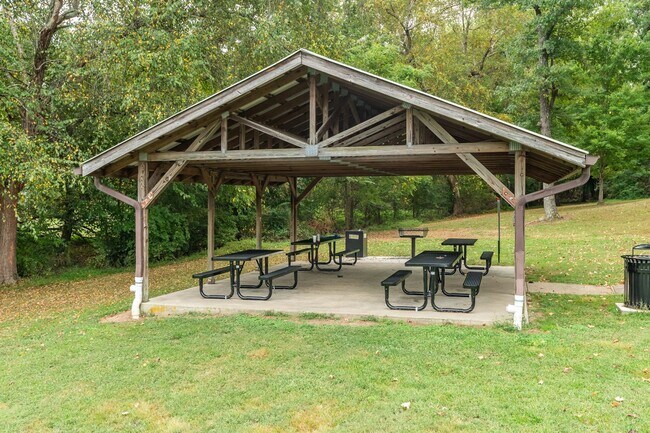 Building Photo - Cozy & Efficient 1 Bed/1 Bath in Carrboro