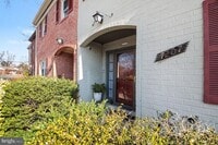 Building Photo - 7207 Jayhawk St