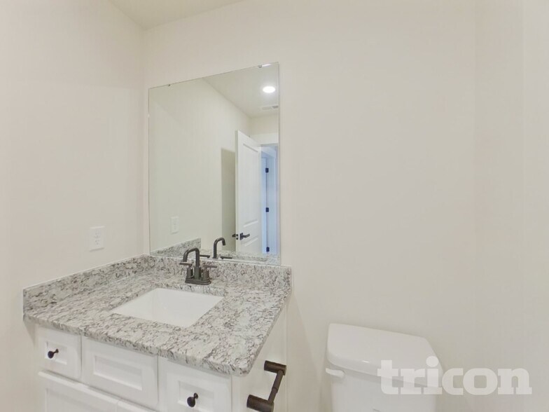 Building Photo - 1225 Crested Iris St