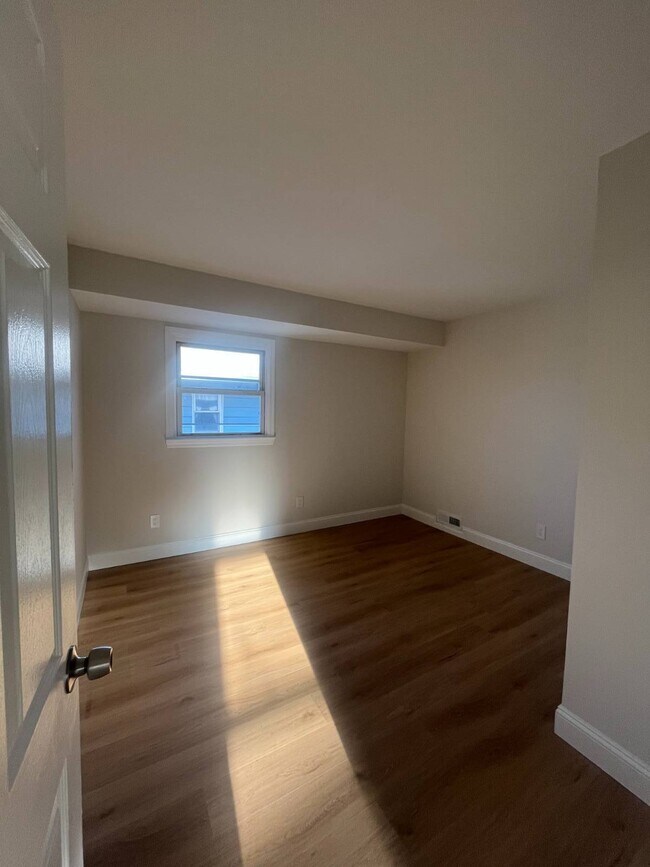 Building Photo - 274 Wilder Ave