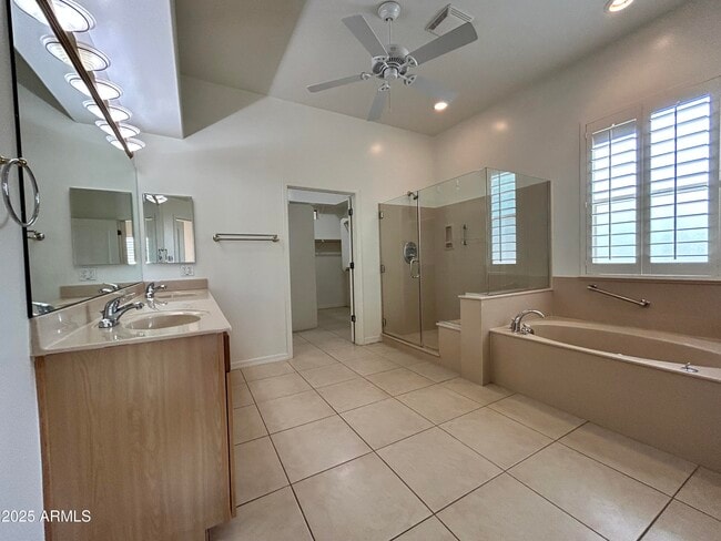 Building Photo - 18660 E Agua Vista