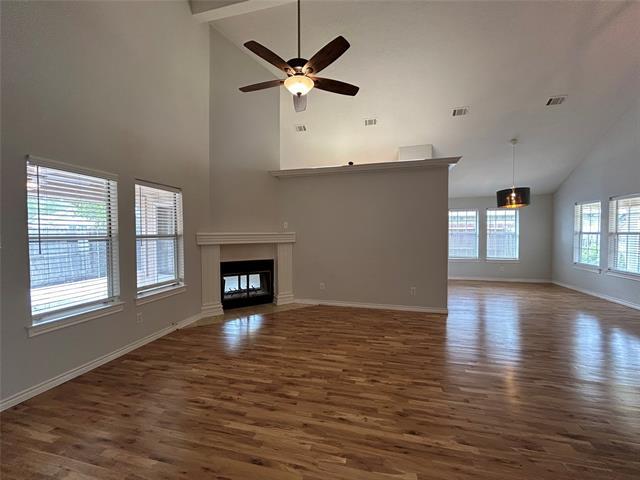 Building Photo - 7740 Western Oaks Dr